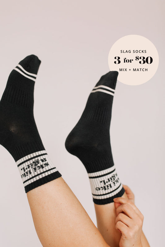 Ski Like a Girl Socks – Black